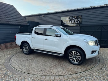 Used Nissan Navara 2018 for sale - 77167267: Photo