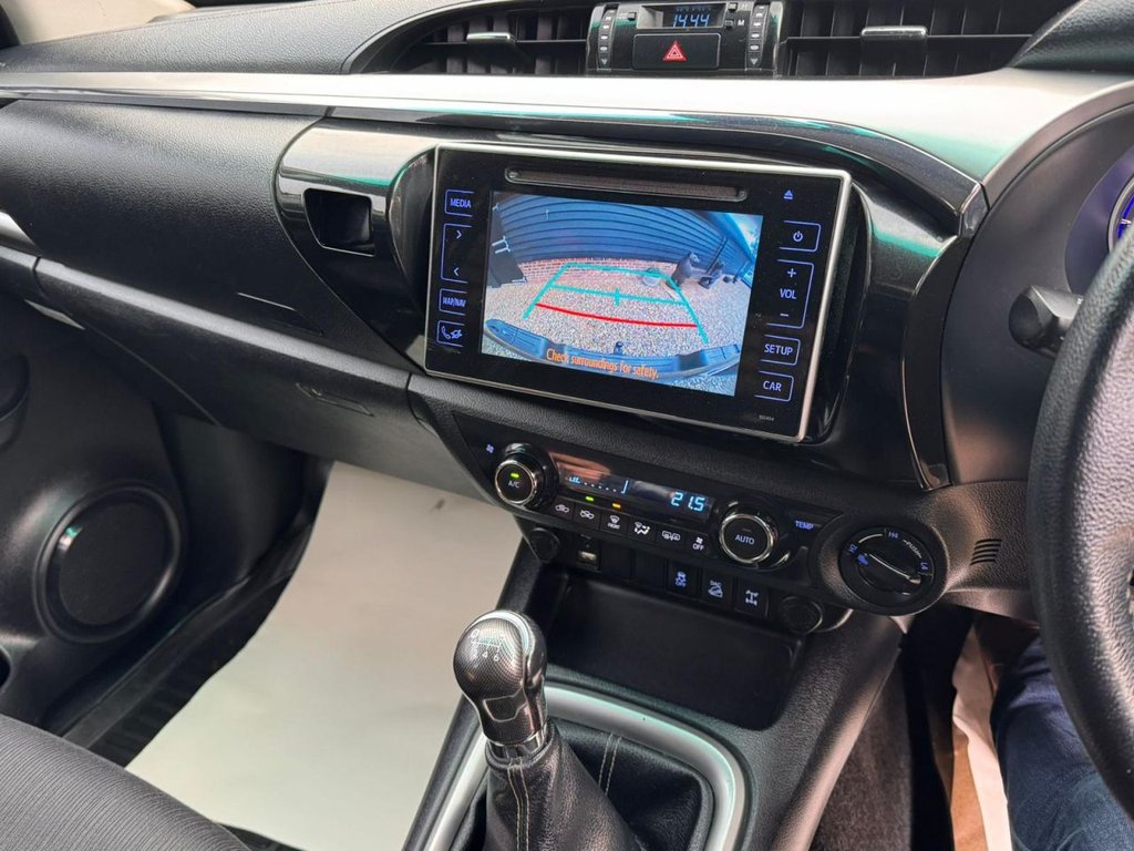 Used Toyota Hilux 2016 for sale - 77647908: Photo 12