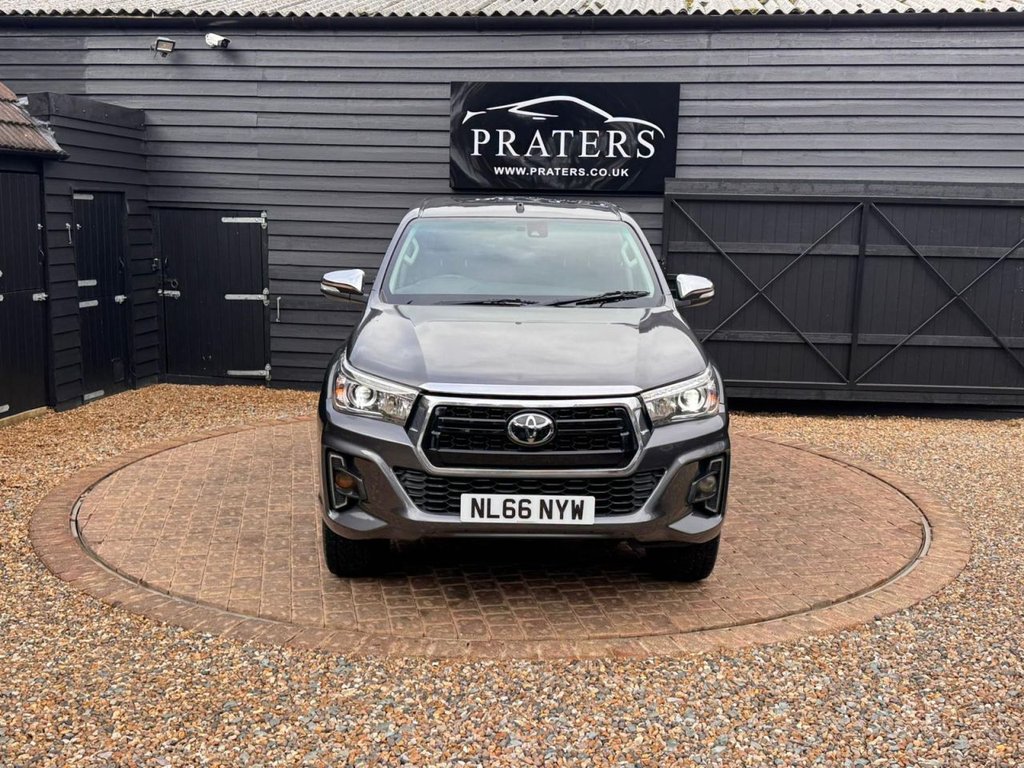 Used Toyota Hilux 2016 for sale - 77647908: Photo 4