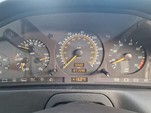Used Mercedes-Benz SL 1992 for sale - 75613092: Photo 11