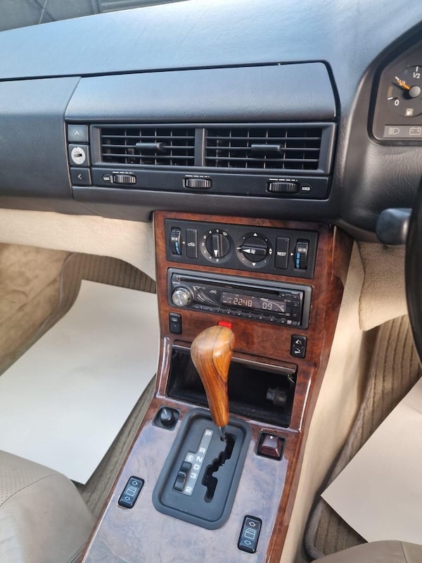 Used Mercedes-Benz SL 1992 for sale - 75613092: Photo 12