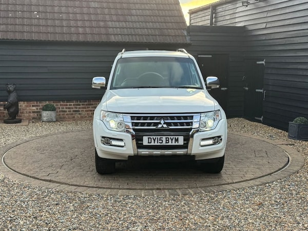 Used Mitsubishi Shogun 2015 for sale - 76173288: Photo 3