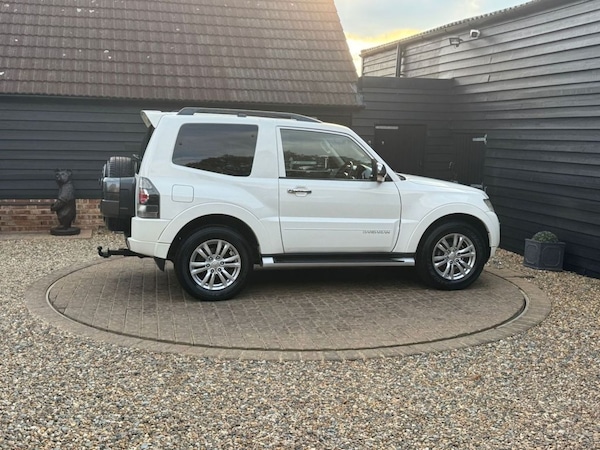 Used Mitsubishi Shogun 2015 for sale - 76173288: Photo 5