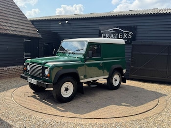 Used Land Rover Defender 2006 for sale - 79318483: Photo