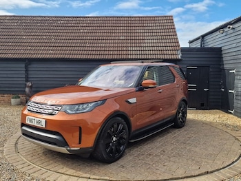 Used Land Rover Discovery 2017 for sale - 76098148: Photo 2