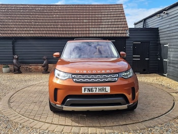 Used Land Rover Discovery 2017 for sale - 76098148: Photo 4