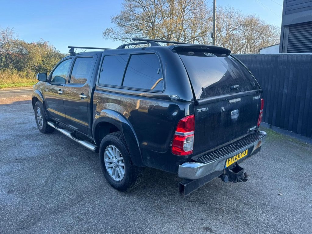 Used Toyota Hilux 2012 for sale - 76670523: Photo 4