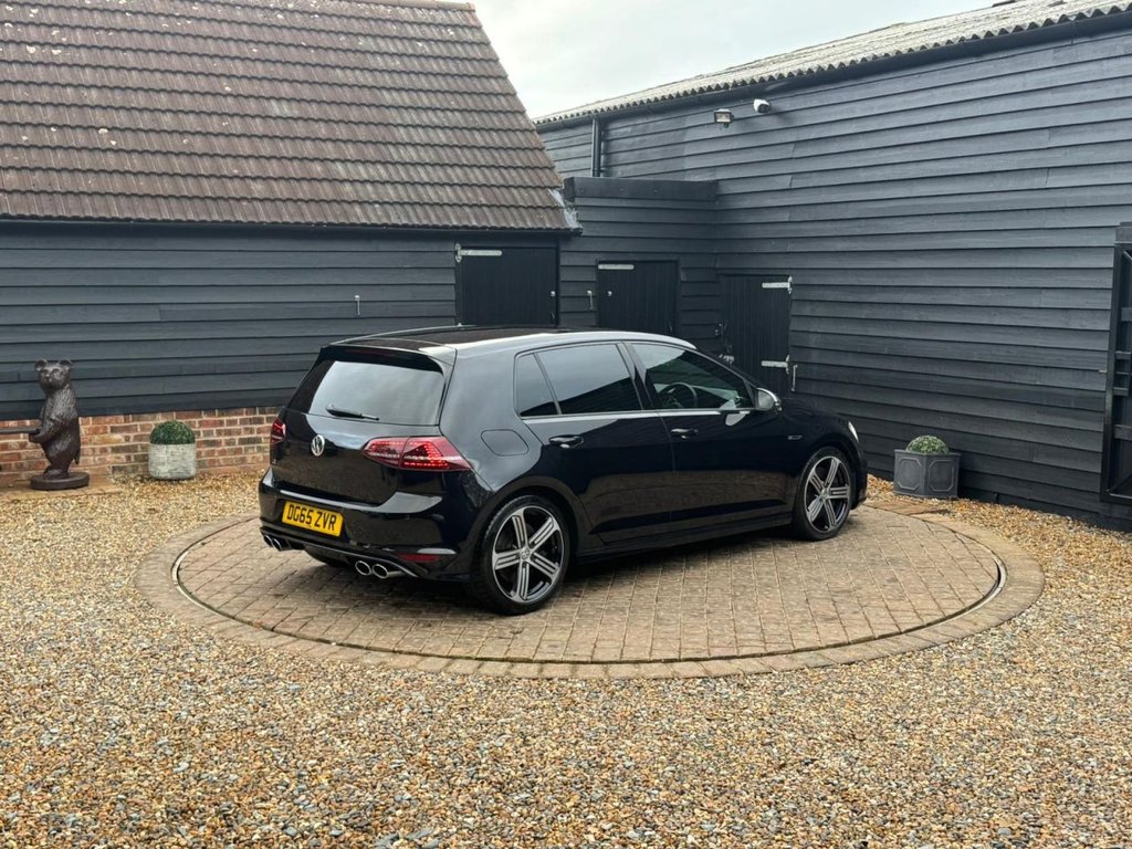 Used Volkswagen Golf 2015 for sale - 77239337: Photo 4