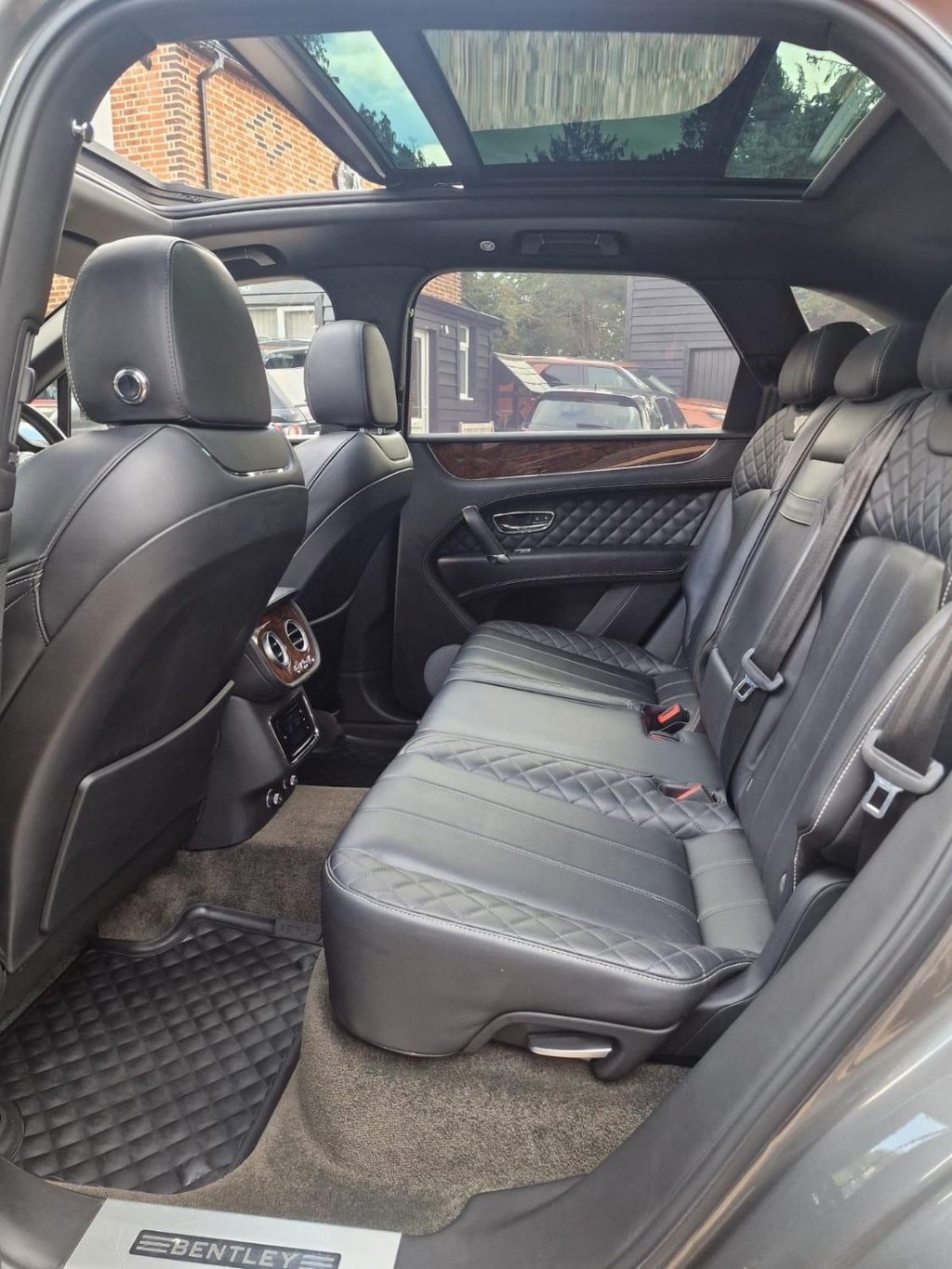 Used Bentley Bentayga 2016 for sale - 76173314: Photo 17