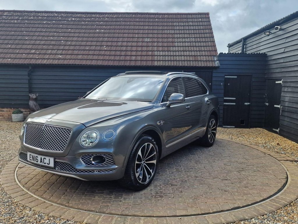Used Bentley Bentayga 2016 for sale - 76173314: Photo 2