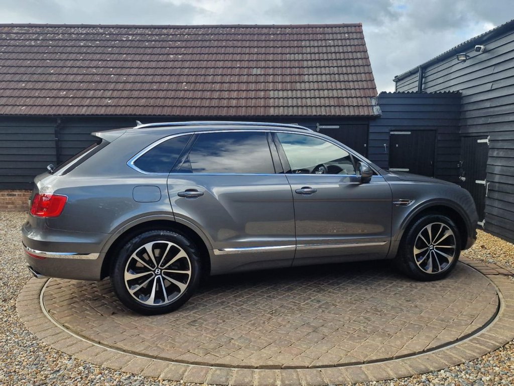 Used Bentley Bentayga 2016 for sale - 76173314: Photo 32
