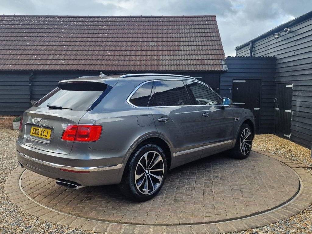 Used Bentley Bentayga 2016 for sale - 76173314: Photo 7