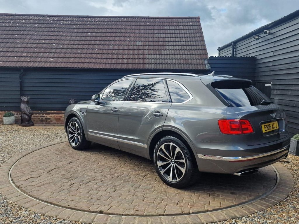 Used Bentley Bentayga 2016 for sale - 76173314: Photo 8