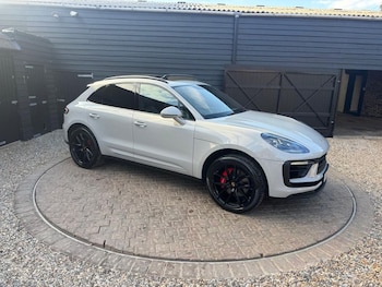 Porsche - Macan