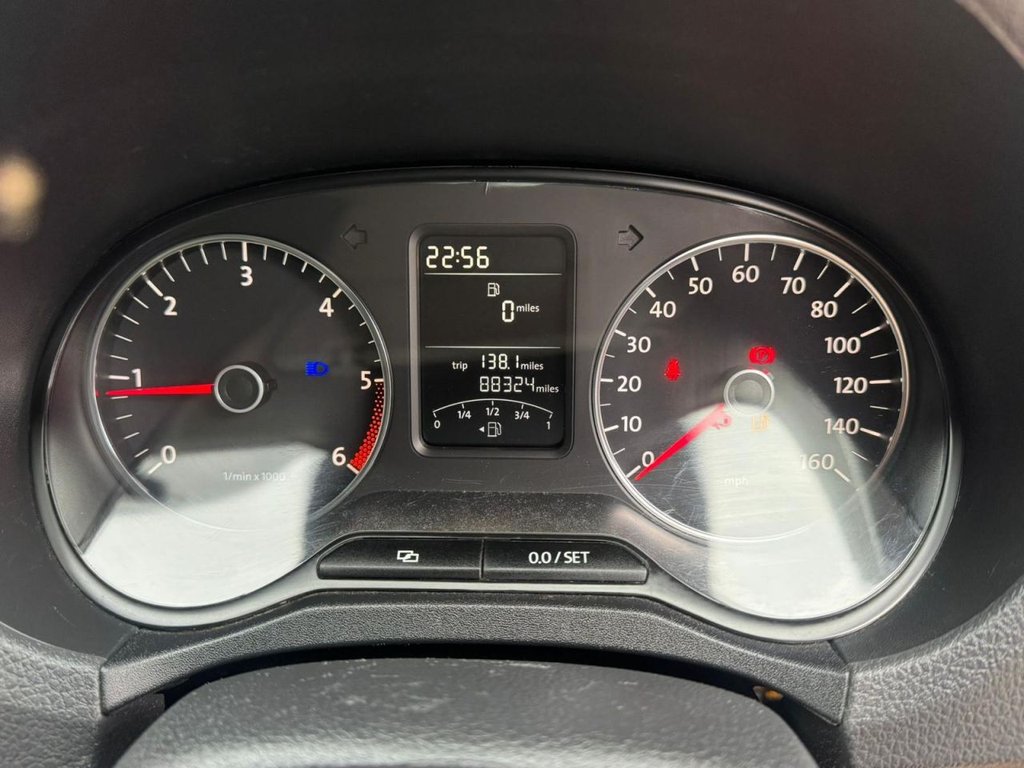 Used Volkswagen Amarok 2012 for sale - 76999239: Photo 13