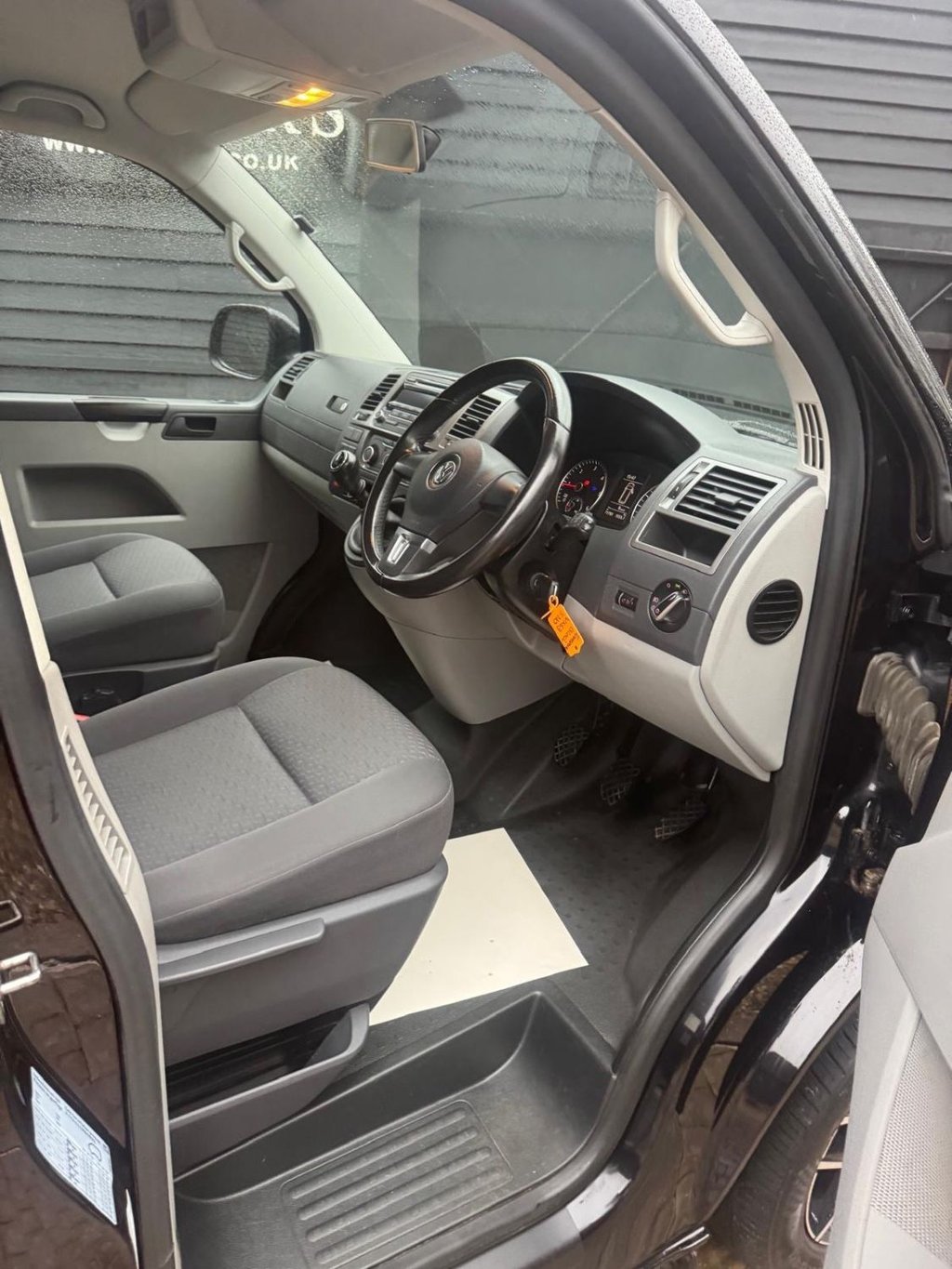 Used Volkswagen Transporter 2013 for sale - 76934698: Photo 9