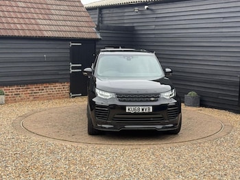 Used Land Rover Discovery 2018 for sale - 76261413: Photo 3
