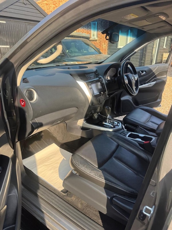 Used Nissan Navara 2017 for sale - 76080347: Photo 13
