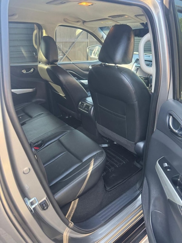 Used Nissan Navara 2017 for sale - 76080347: Photo 14