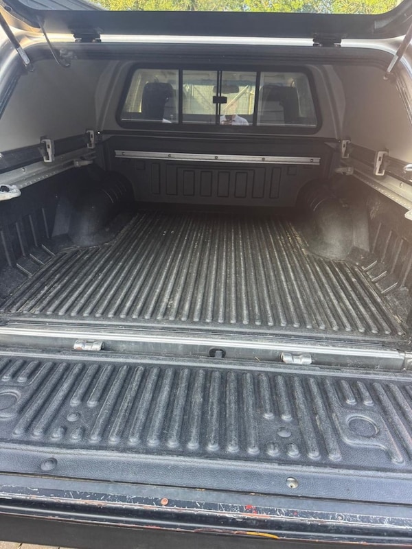 Used Nissan Navara 2017 for sale - 76080347: Photo 17