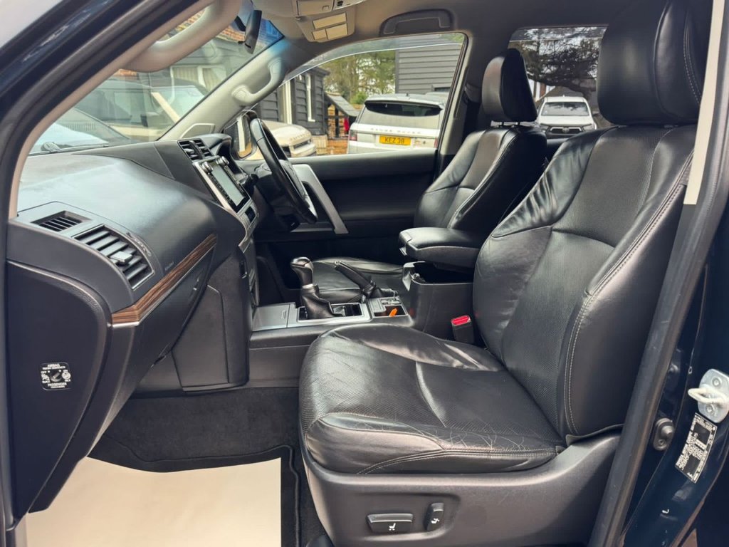 Used Toyota Land Cruiser 2020 for sale - 77307322: Photo 14