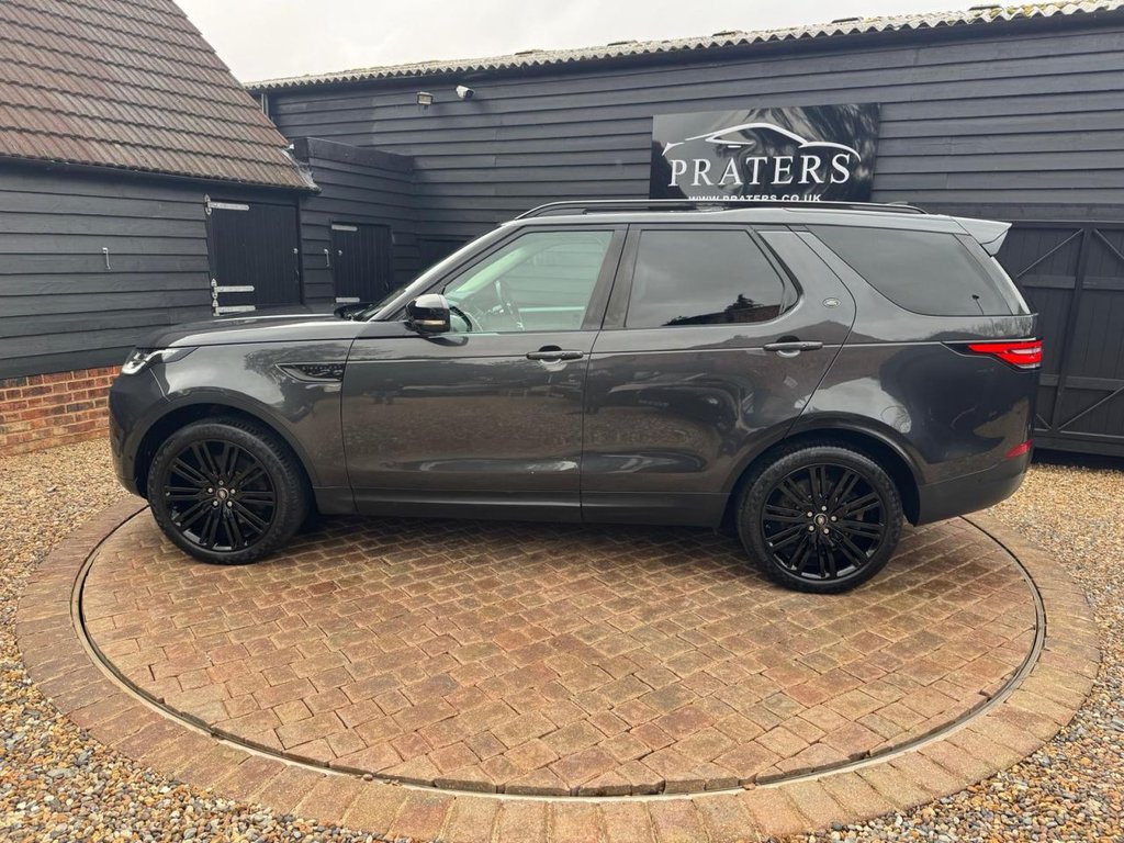 Used Land Rover Discovery 2017 for sale - 77647778: Photo 2