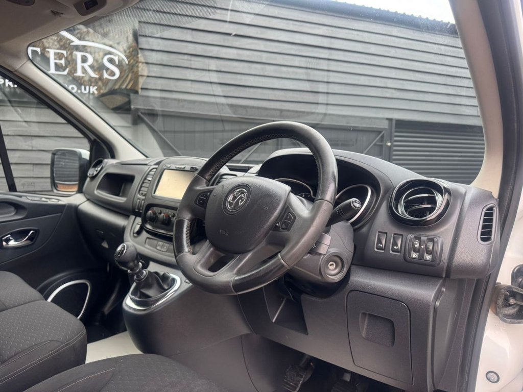Used Vauxhall Vivaro 2017 for sale - 76962100: Photo 10