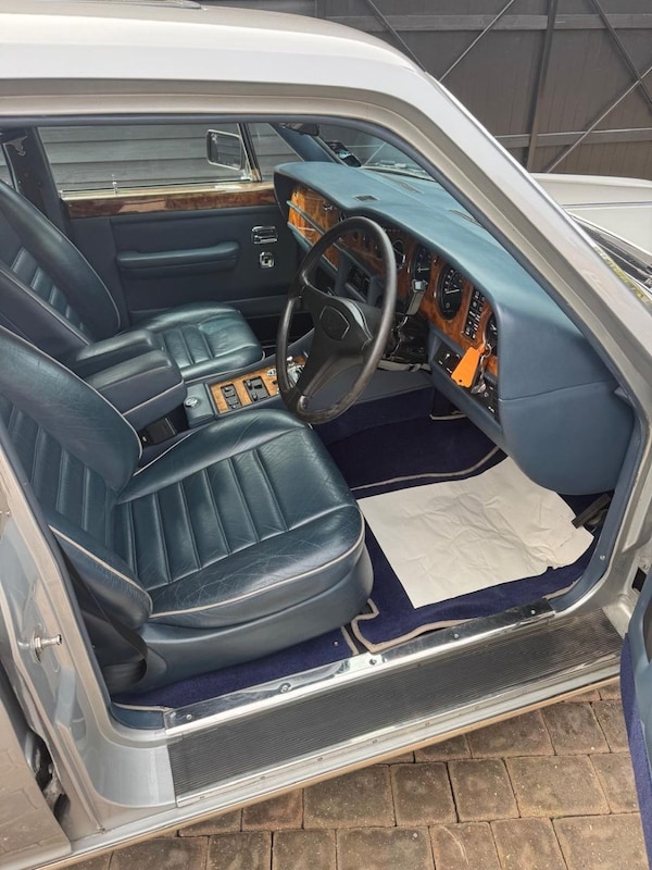 Used Bentley Turbo R 1987 for sale - 75527428: Photo 11