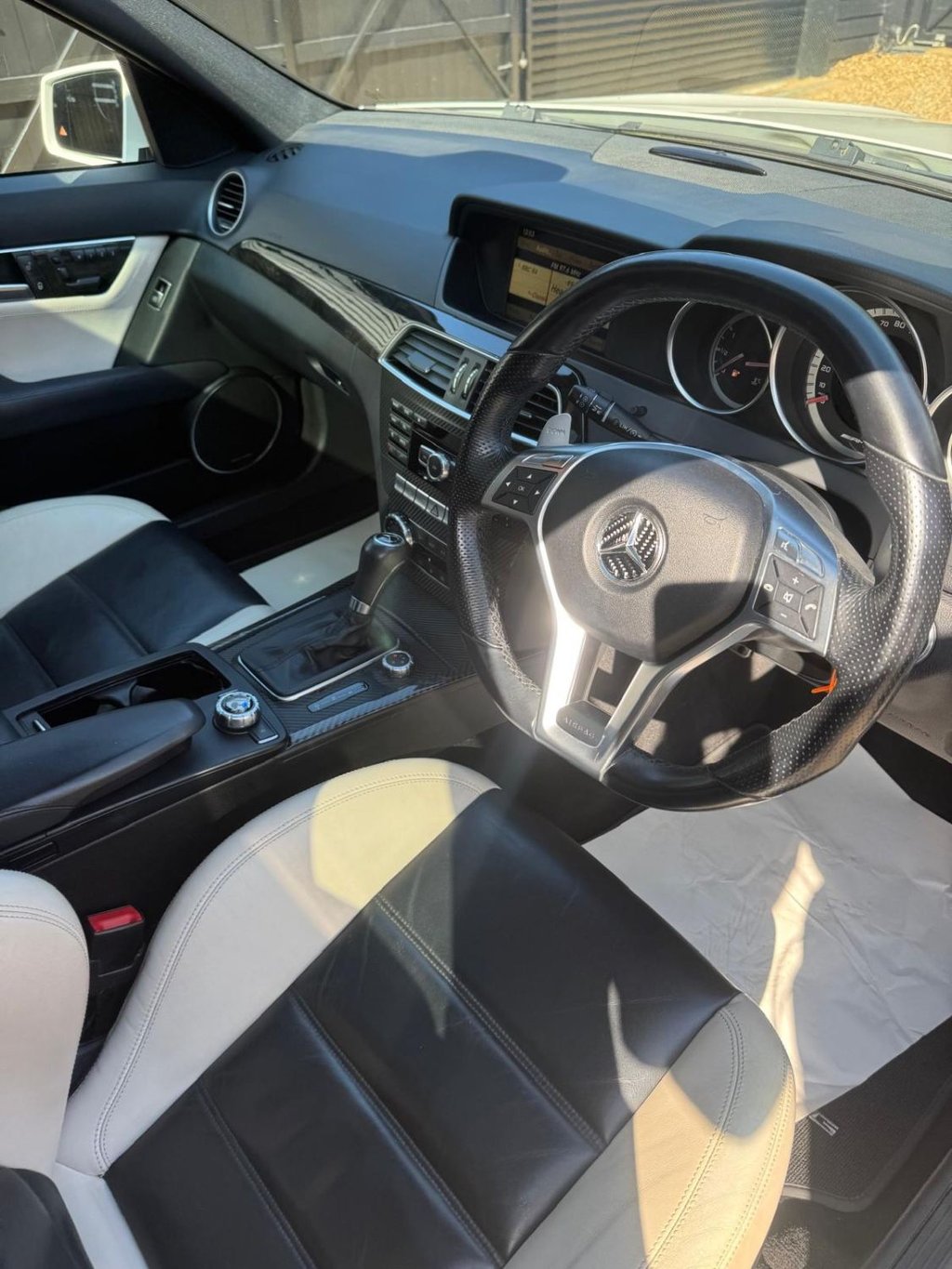 Used Mercedes-Benz C Class 2012 for sale - 76023817: Photo 11