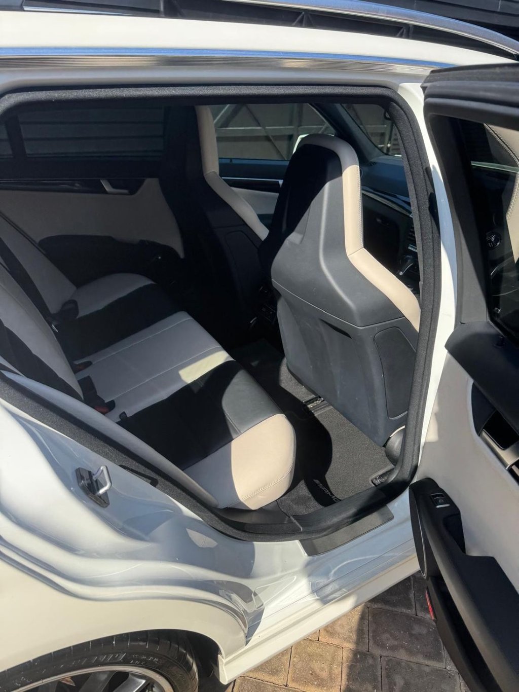 Used Mercedes-Benz C Class 2012 for sale - 76023817: Photo 12