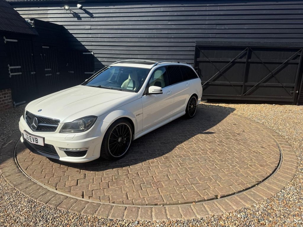 Used Mercedes-Benz C Class 2012 for sale - 76023817: Photo 2