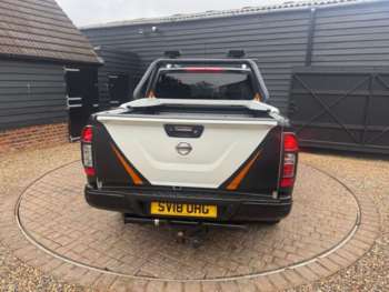 Used Nissan Navara 2018 for sale - 74617075: Photo
