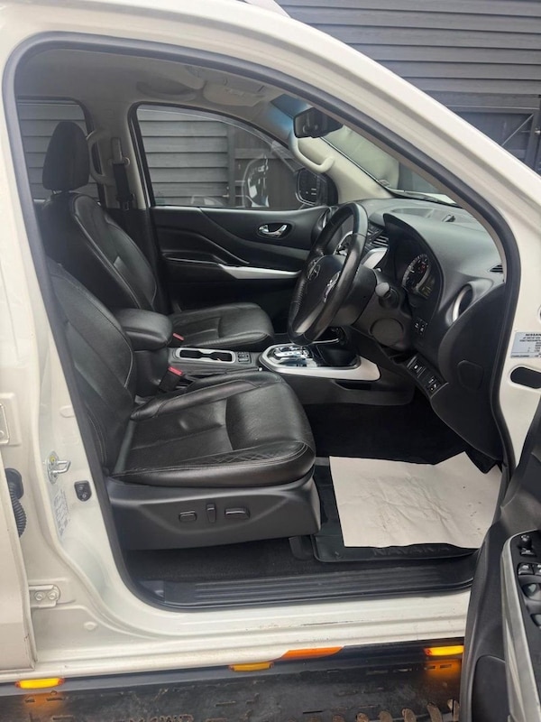 Used Nissan Navara 2018 for sale - 74617075: Photo 9