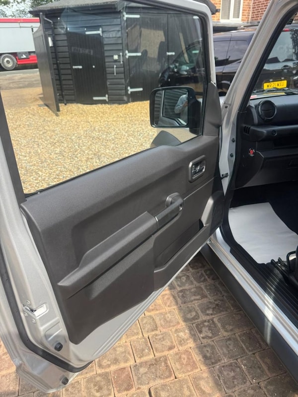 Used Suzuki Jimny 2023 for sale - 75542730: Photo 15
