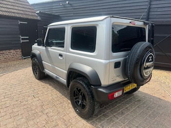 Used Suzuki Jimny 2023 for sale - 75542730: Photo