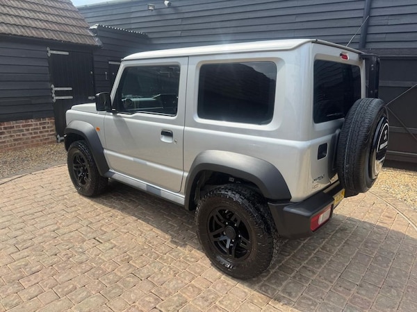 Used Suzuki Jimny 2023 for sale - 75542730: Photo 32