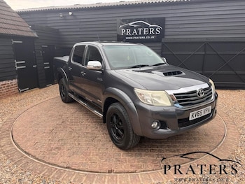 Used Toyota Hilux 2015 for sale - 78688720: Photo