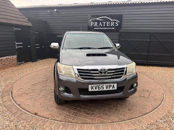 Used Toyota Hilux 2015 for sale - 78688720: Photo