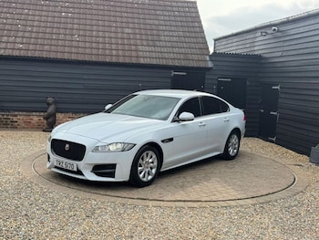 Used Jaguar XF 2018 for sale - 75527439: Photo