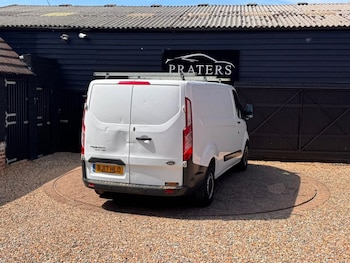 Used Ford Transit Custom 2017 for sale - 78688810: Photo