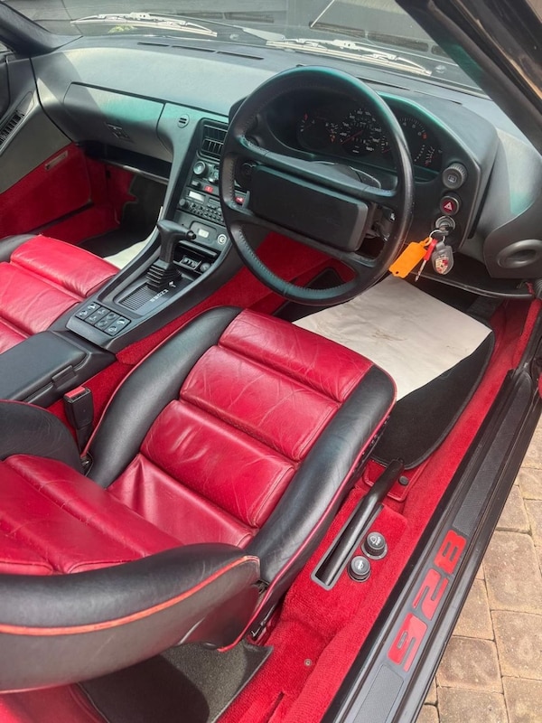 Used Porsche 928 1988 for sale - 75527435: Photo 10