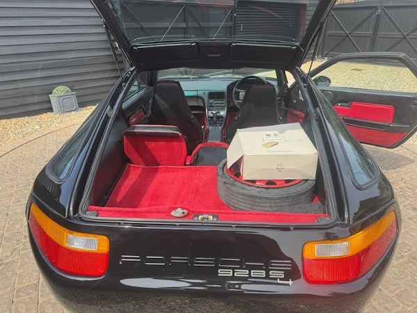Used Porsche 928 1988 for sale - 75527435: Photo 16