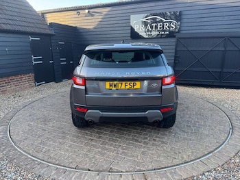 Used Land Rover Range Rover Evoque 2017 for sale - 77056332: Photo