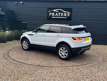 Used Land Rover Range Rover Evoque 2017 for sale - 77239324: Photo