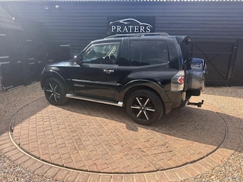 Used Mitsubishi Shogun 2014 for sale - 79394572: Photo