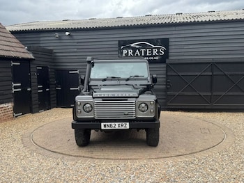 Used Land Rover Defender 2013 for sale - 79543602: Photo