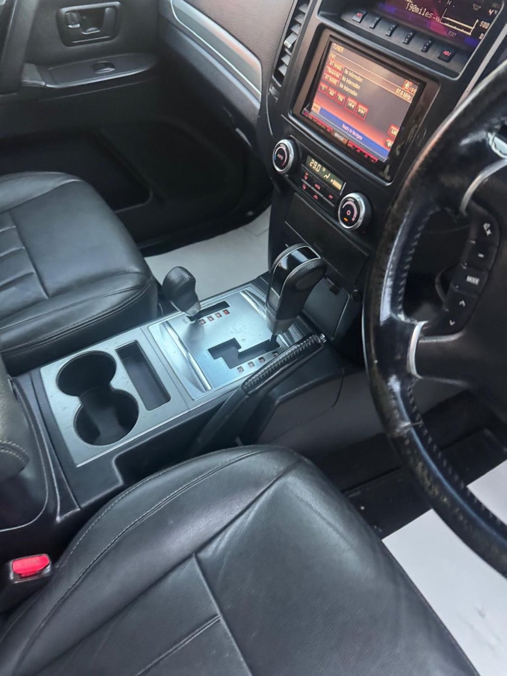 Used Mitsubishi Shogun 2010 for sale - 77096408: Photo 10