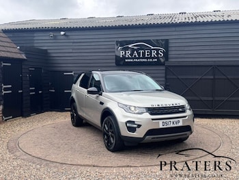 Used Land Rover Discovery Sport 2017 for sale - 78663936: Photo