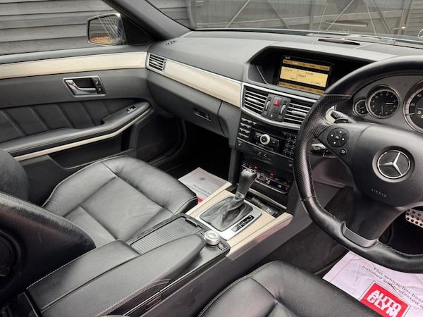 Used Mercedes-Benz E Class 2010 for sale - 76273976: Photo 12