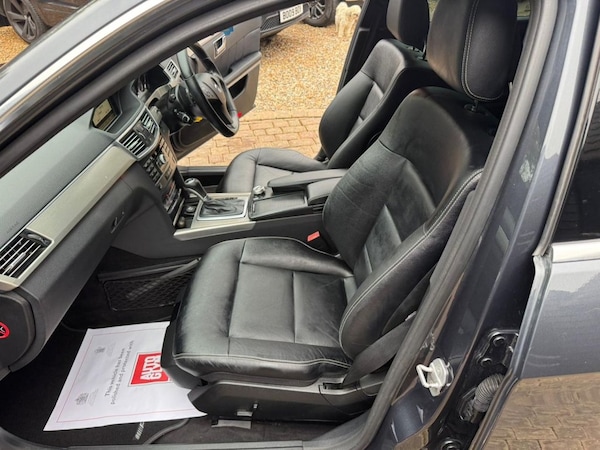 Used Mercedes-Benz E Class 2010 for sale - 76273976: Photo 14